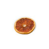 Eine Scheibe orange getrocknete Grapefruit.